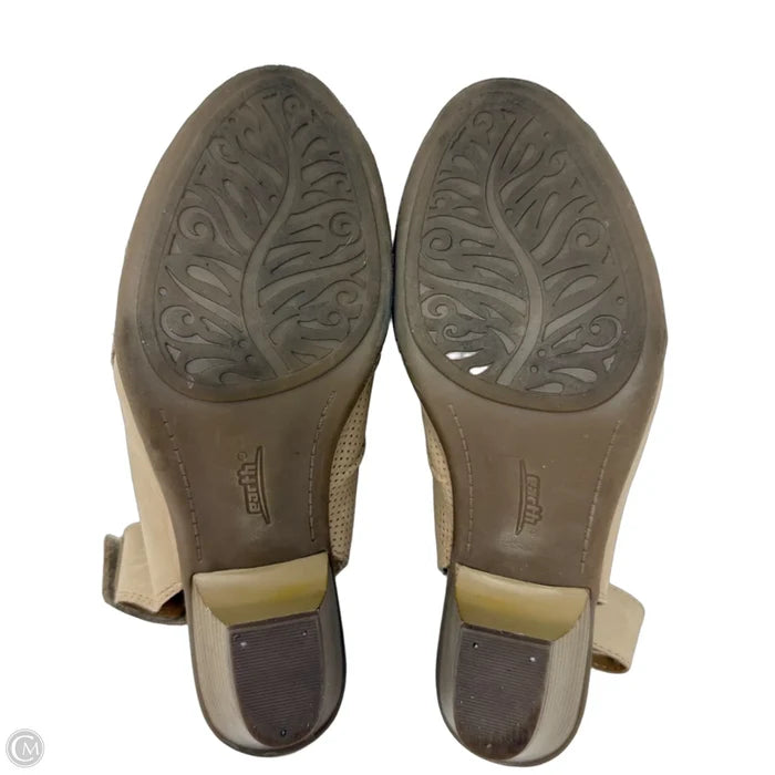 Hydra Booties By Earth In Tan, Size: 9.5