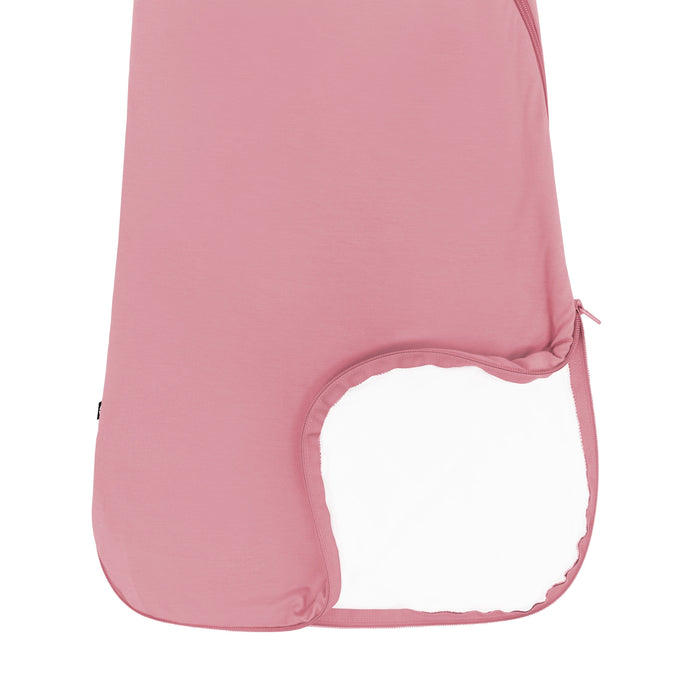 Double zipper shown on the Slumber Bag in Apple Blossom